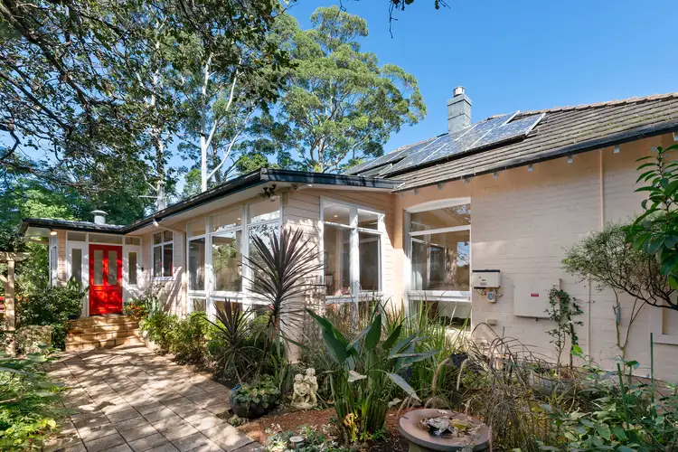 8 Hastings Road, Warrawee NSW 2074