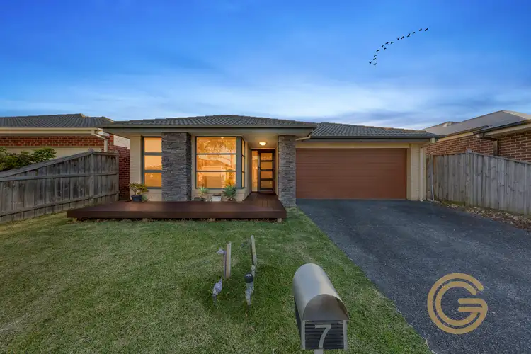 7 Brocker Street, Clyde North VIC 3978