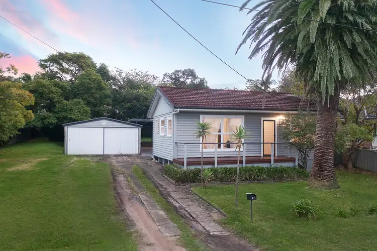 17 Anembo Avenue, Summerland Point NSW 2259