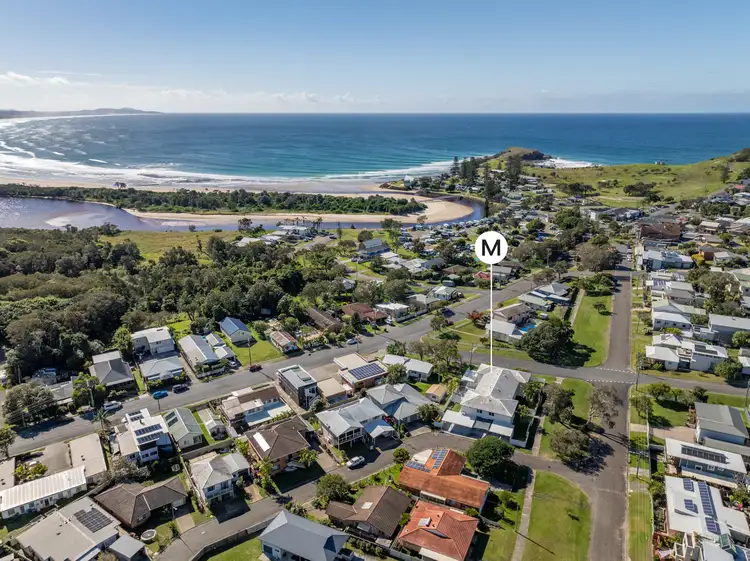 4/1 Main Street, Crescent Head NSW 2440
