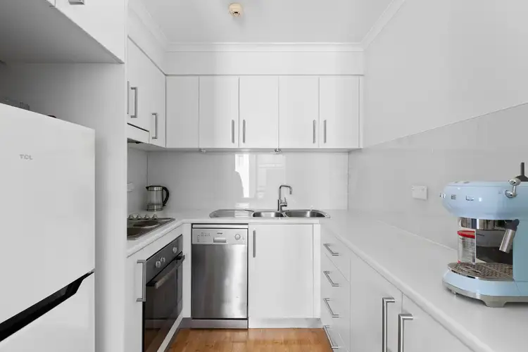 Third view of Homely apartment listing, 11b/15-19 Onslow Avenue, Elizabeth Bay NSW 2011