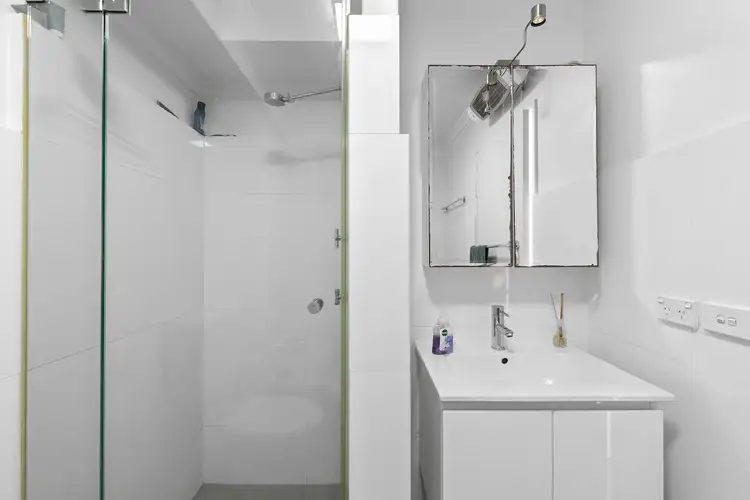 Fourth view of Homely apartment listing, 11b/15-19 Onslow Avenue, Elizabeth Bay NSW 2011
