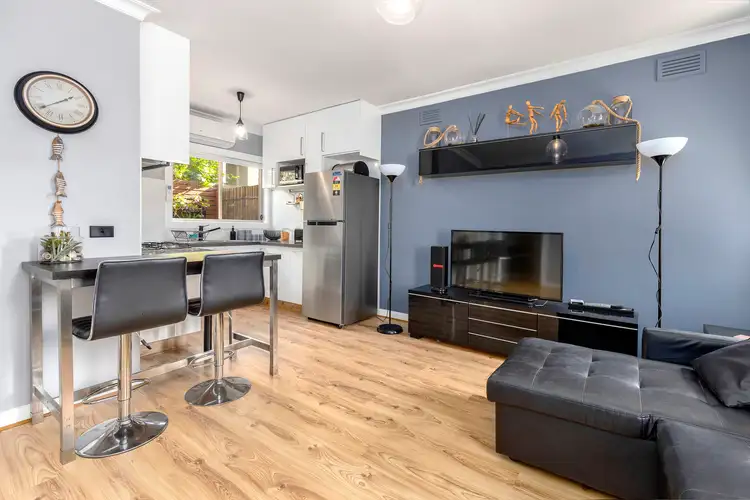 Main view of Homely unit listing, 2/860 Point Nepean Road, Rosebud VIC 3939