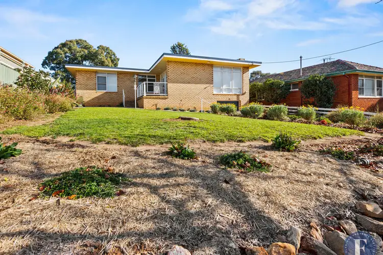 15 White Street, Young NSW 2594