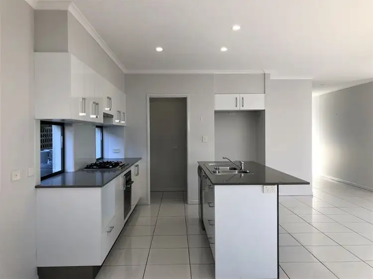 Second view of Homely house listing, 27 Anchorage Drive, Birtinya QLD 4575