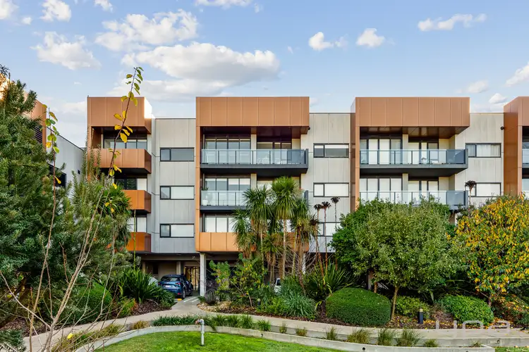 304/50 Catamaran Drive, Werribee South VIC 3030