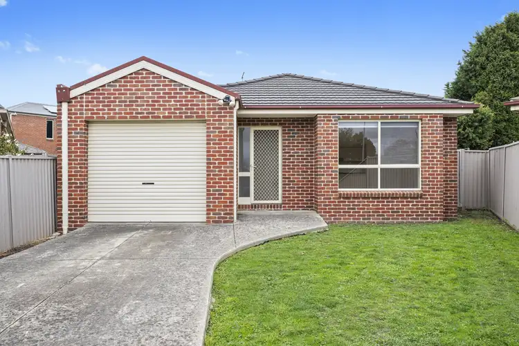 Main view of Homely unit listing, 2/5 Riverview Court, Sebastopol VIC 3356