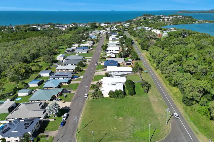 45 Brooksfield Drive, Sarina Beach QLD 4737