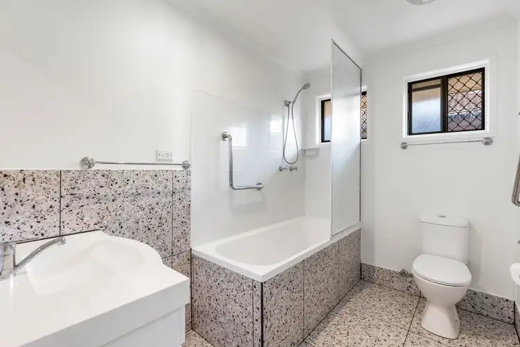 Sixth view of Homely unit listing, 1/10 Gloucester Crescent, Darling Heights QLD 4350