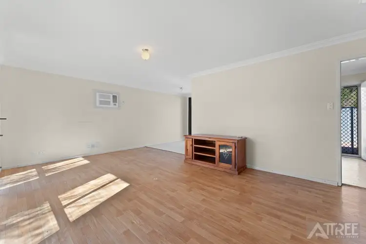 Second view of Homely house listing, 6a Kendal Court, Camillo WA 6111