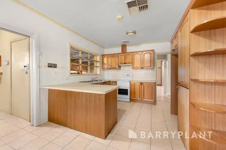 Sixth view of Homely house listing, 33 Leslie Street, St Albans VIC 3021