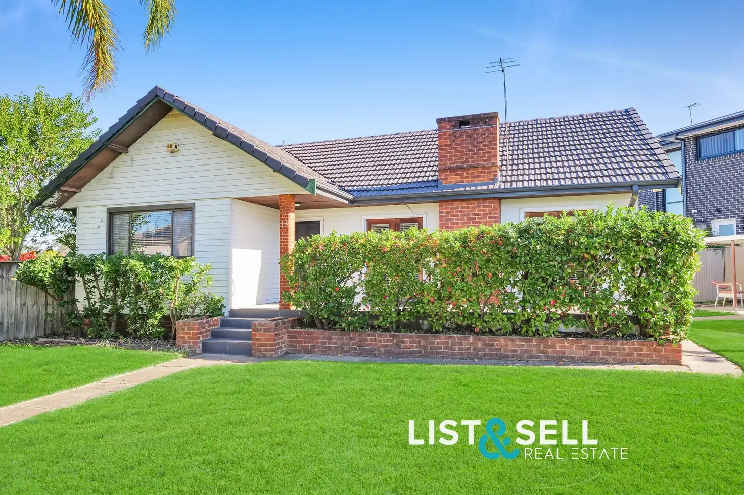 Main view of Homely house listing, 8 Wattle Avenue, Macquarie Fields NSW 2564