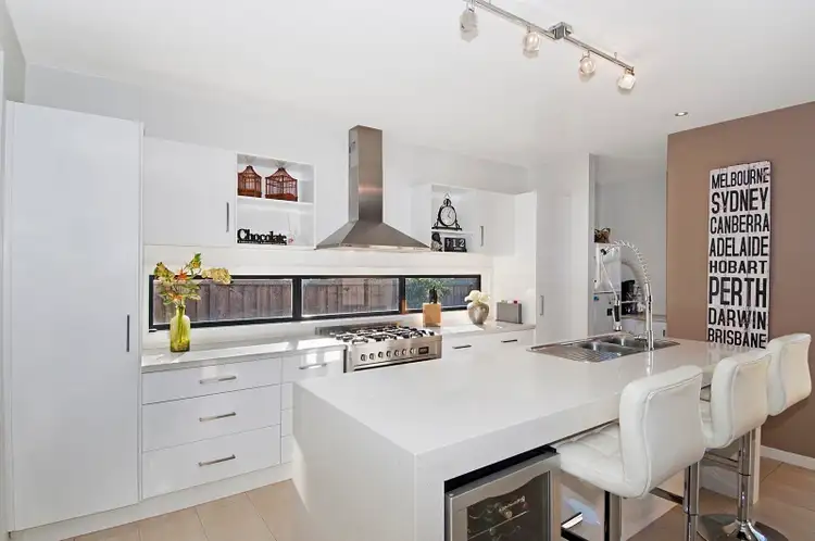 Second view of Homely house listing, 28 Sandarra Boulevard, Sandhurst VIC 3977