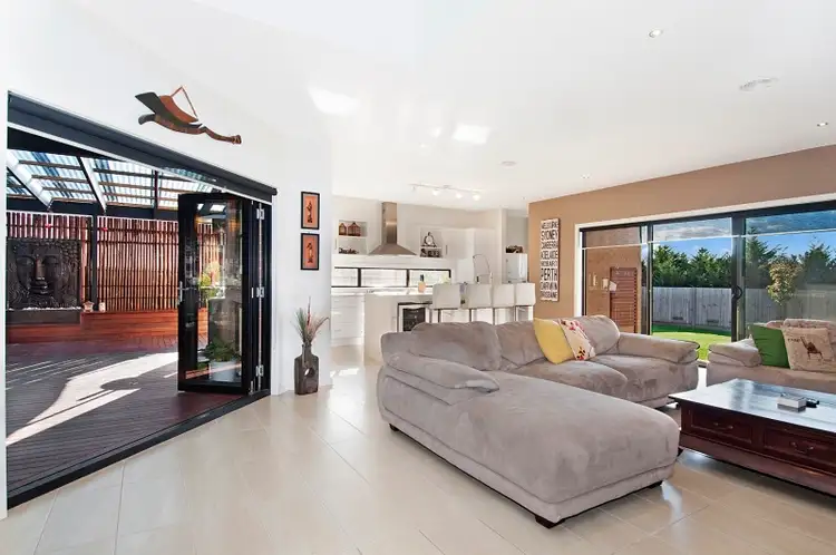 Fifth view of Homely house listing, 28 Sandarra Boulevard, Sandhurst VIC 3977