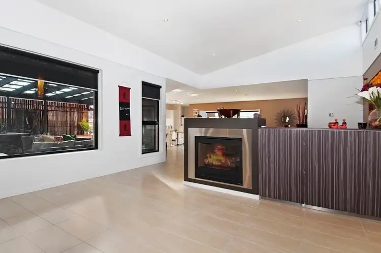 Sixth view of Homely house listing, 28 Sandarra Boulevard, Sandhurst VIC 3977