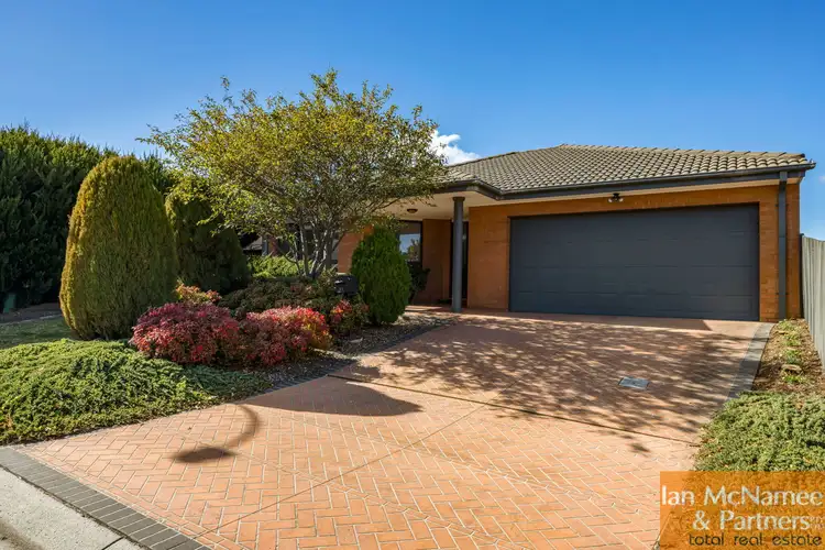 51 Unwin Avenue, Jerrabomberra NSW 2619