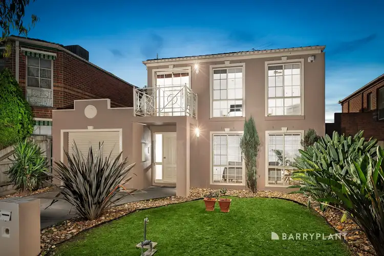9 Adam Place, Mill Park VIC 3082