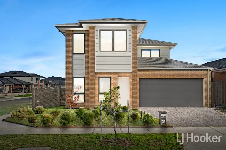 16 Sincere Way, Clyde VIC 3978