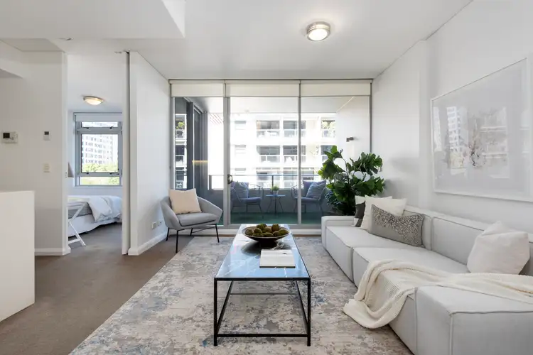 Third view of Homely apartment listing, 615/35 Shelley Street, Sydney NSW 2000