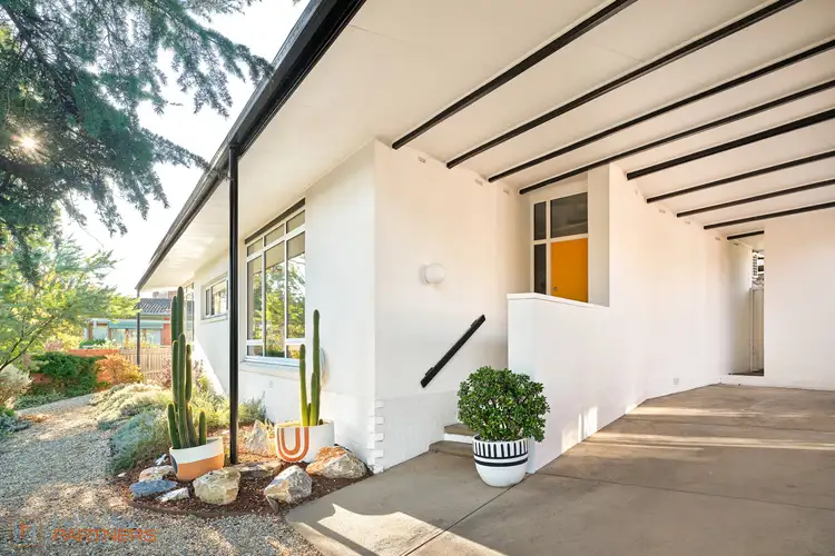 8 Goble Street, Hughes ACT 2605