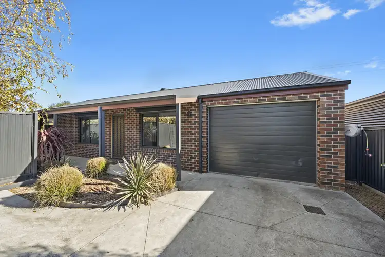 Main view of Homely unit listing, 2/9 Tanderra Court, Miners Rest VIC 3352