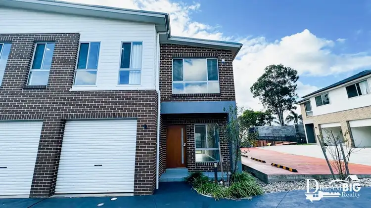 35 Blackmore Glade, Quakers Hill NSW 2763