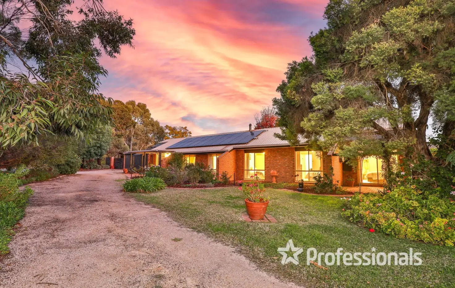 Main view of Homely house listing, 174-176 Flora Avenue, Mildura VIC 3500