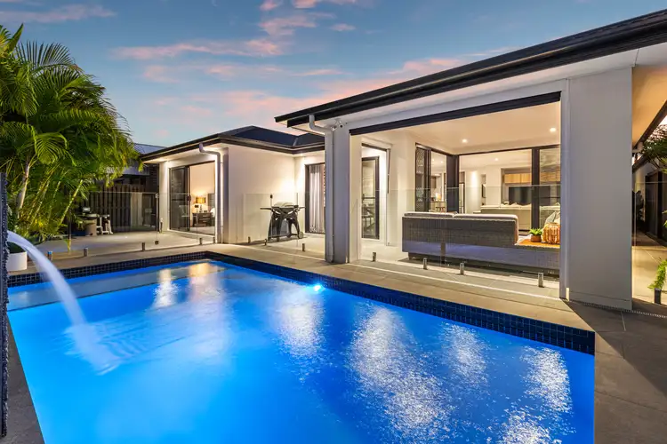 32 Emerald Drive, Helensvale QLD 4212
