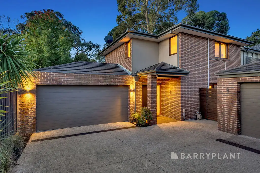 Main view of Homely townhouse listing, 2/23 Lynden Grove, Mount Waverley VIC 3149