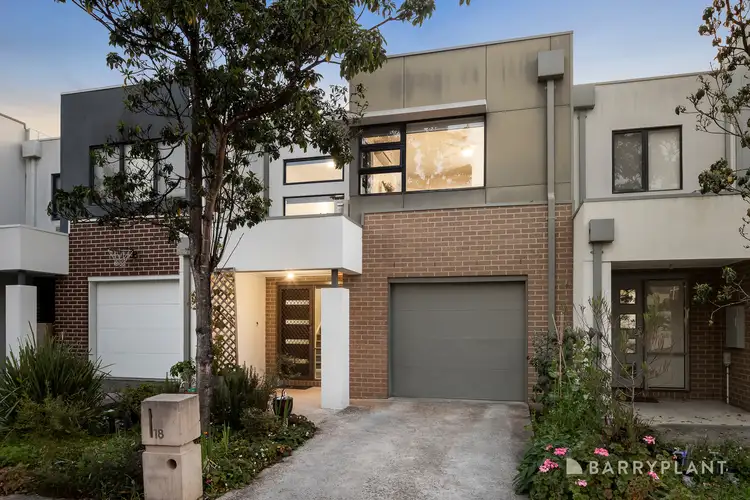 18 Spriggs Drive, Croydon VIC 3136