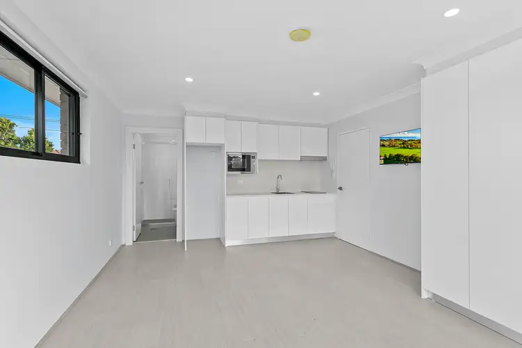 Main view of Homely studio listing, 2/424 King Georges Road, Beverly Hills NSW 2209