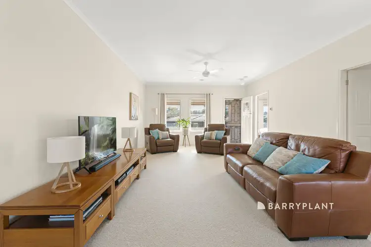 Fifth view of Homely house listing, 9 Elrona Court, Pakenham VIC 3810
