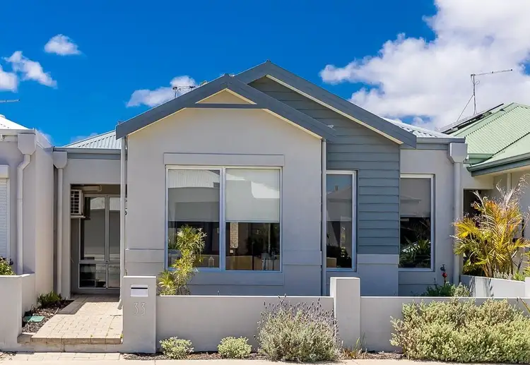 33 Elsbury Avenue, Clarkson WA 6030