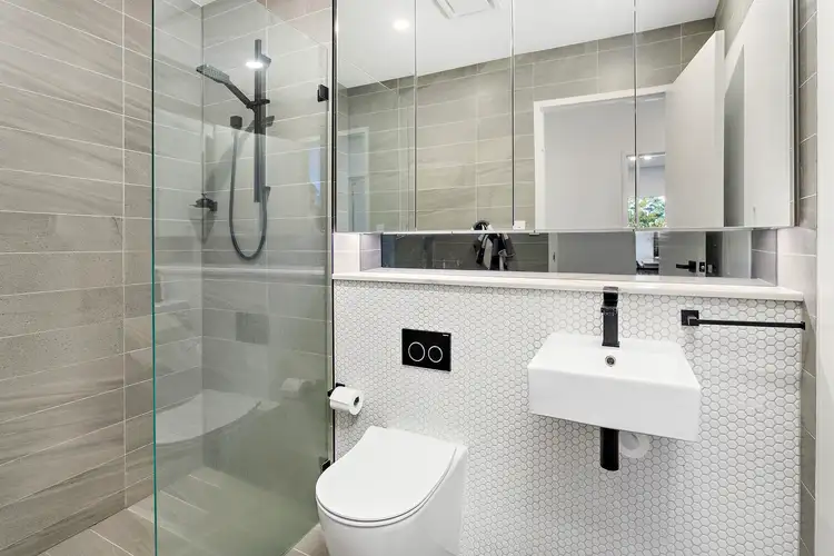 Sixth view of Homely unit listing, 303/28-30 Staff Street, Wollongong NSW 2500