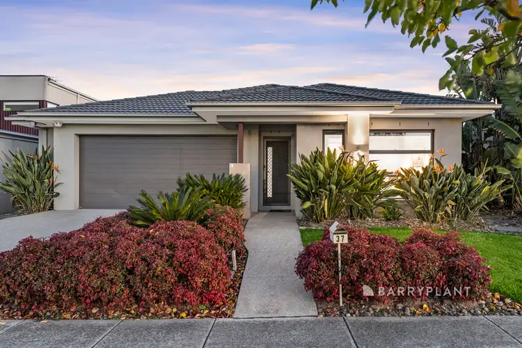 37 Bathgate Crescent