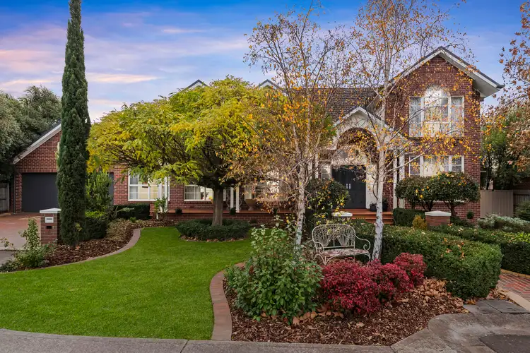 4 Regina Court, Hillside VIC 3037