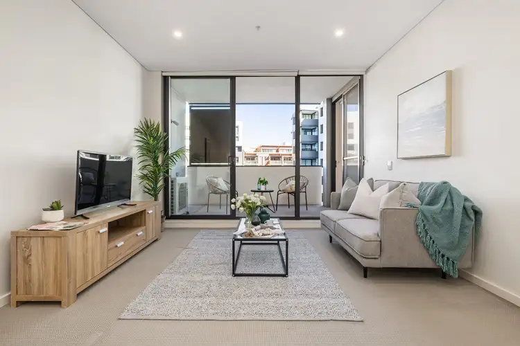 A302/5 Powell Street