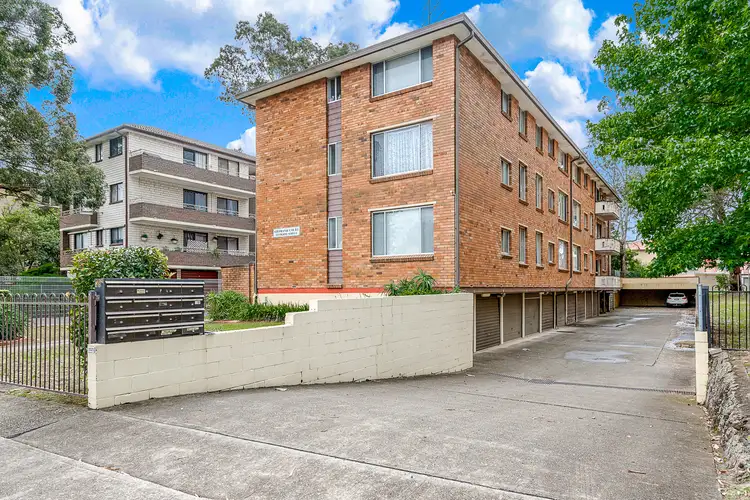 12/213 Derby Street, Penrith NSW 2750