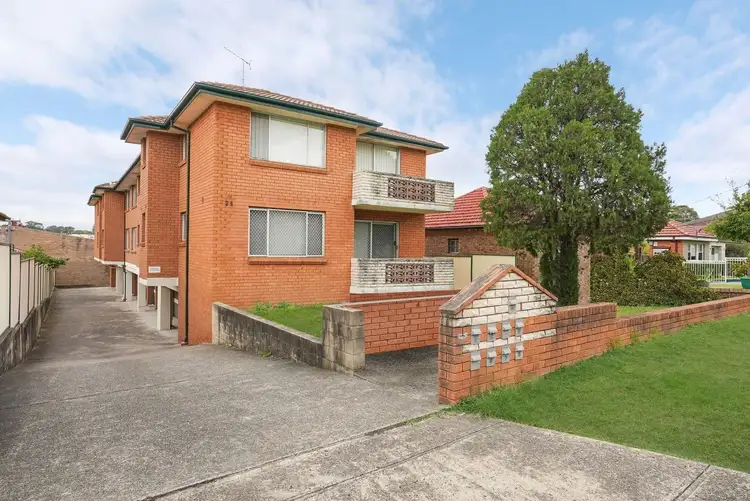 8/26 Myers Street, Roselands NSW 2196