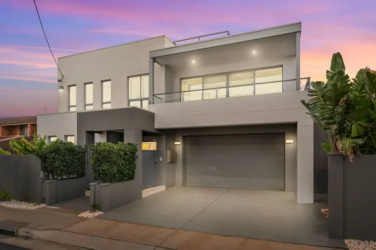 4 Buchanan Street, Merewether NSW 2291