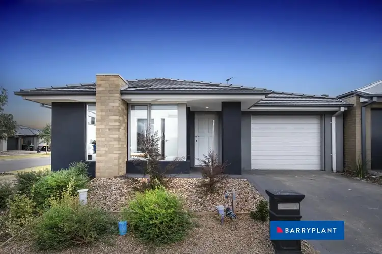 10 Nagar Street, Thornhill Park VIC 3335