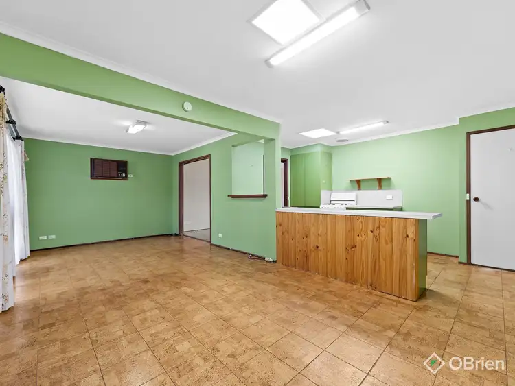 Fifth view of Homely house listing, 5 Fernhill Court, Albanvale VIC 3021