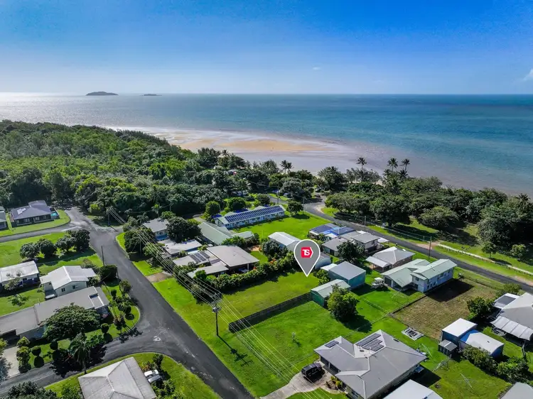 8 Gowland Street, Kurrimine Beach QLD 4871