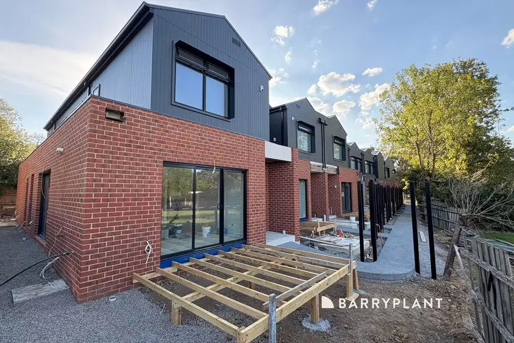 2, 3 & 8/7 Genista Avenue, Boronia VIC 3155