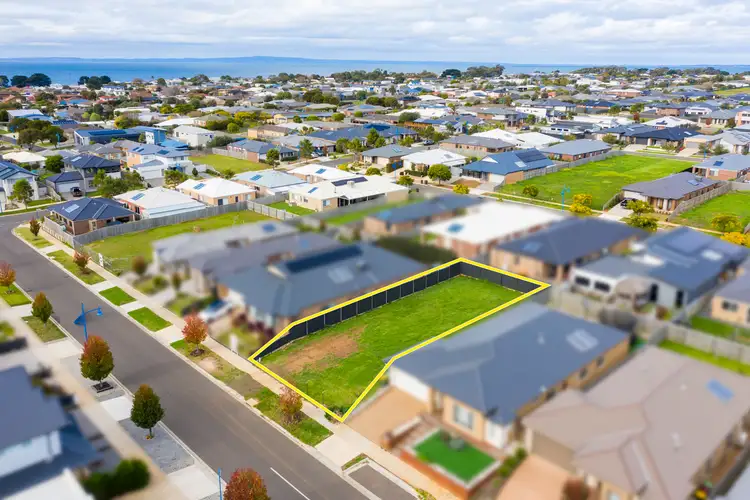 11 Thornton Avenue, St Leonards VIC 3223