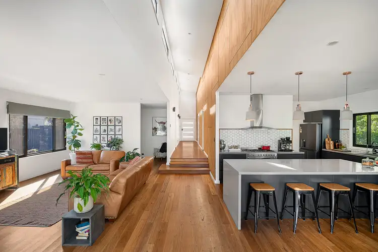 372 Great Western Highway, Bullaburra NSW 2784