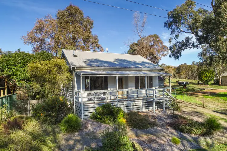 25 Arnot Street, Bonnie Doon VIC 3720