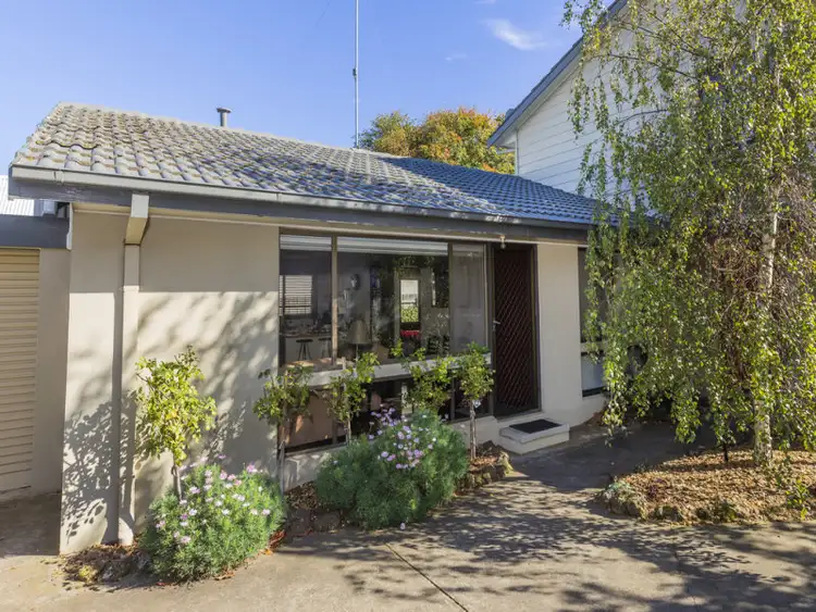 Main view of Homely unit listing, 2/44 Marshall Street, Newtown VIC 3220