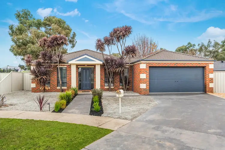 10 Alkoomi Court, Ascot VIC 3551