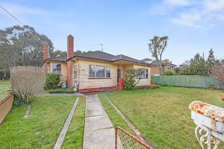 1 Reid Street, Brown Hill VIC 3350
